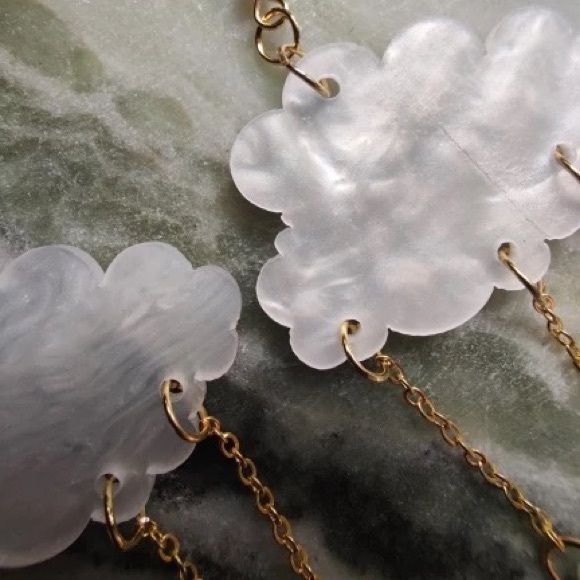 Korean Vintage Acrylic Cloud Earrings - Picture 8 of 9